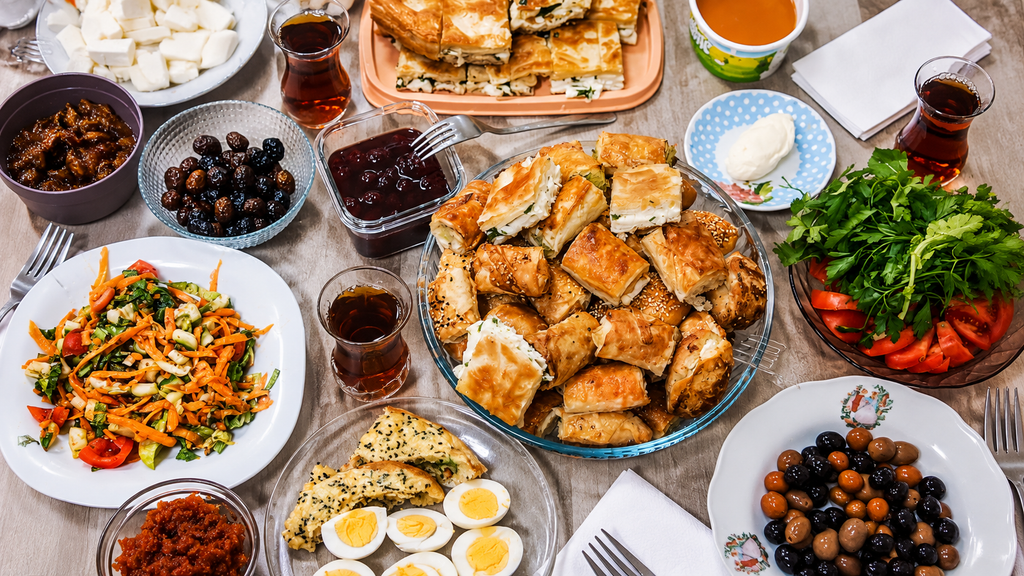  Traditional Turkish breakfast with tea and local food

