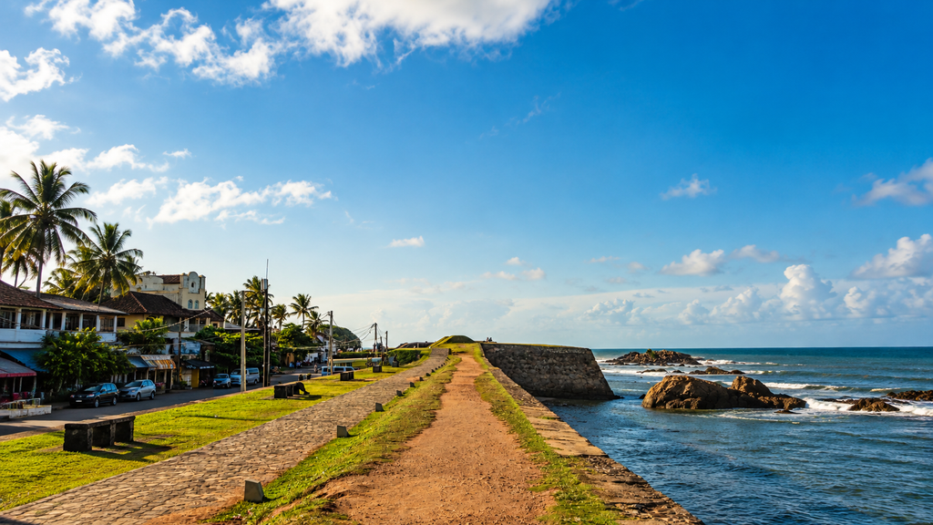 Historic pathways and coastal views inside Bekal Fort, Kasaragod